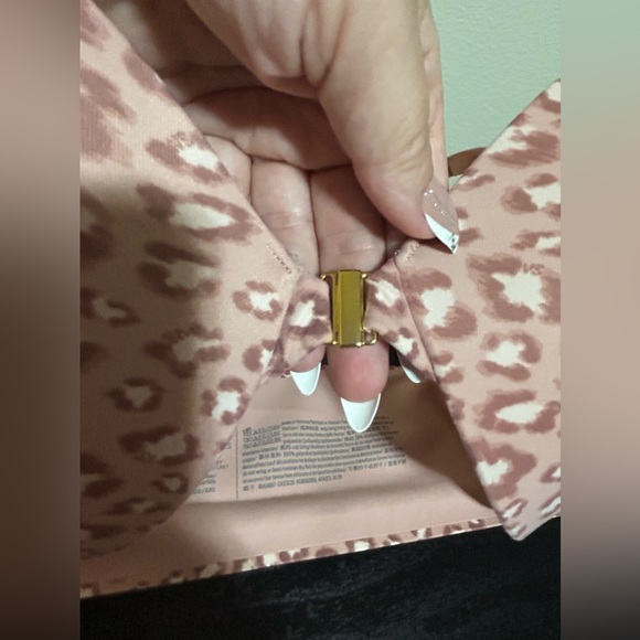 🔥Womens Incredible by Victorias Secret Bra- size 38dd/d - Picture 5 of 9